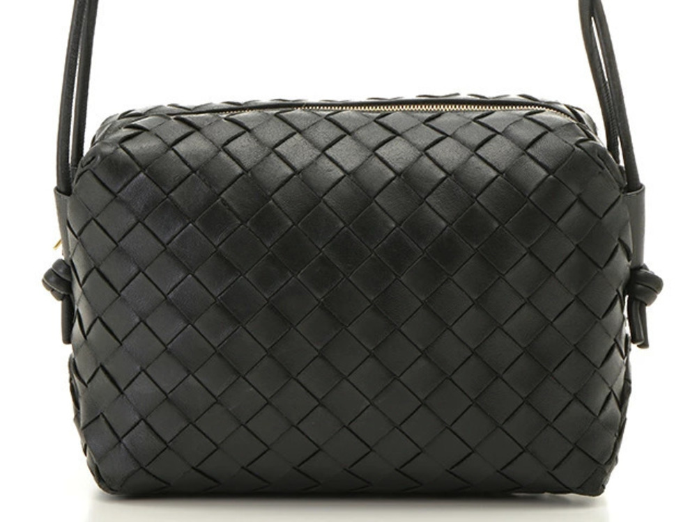 BOTTEGA VENETA Intrecciato Shoulder Bag Calfskin Black